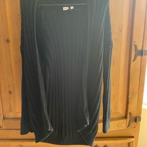 Cute black Gap Cardigan 🖤